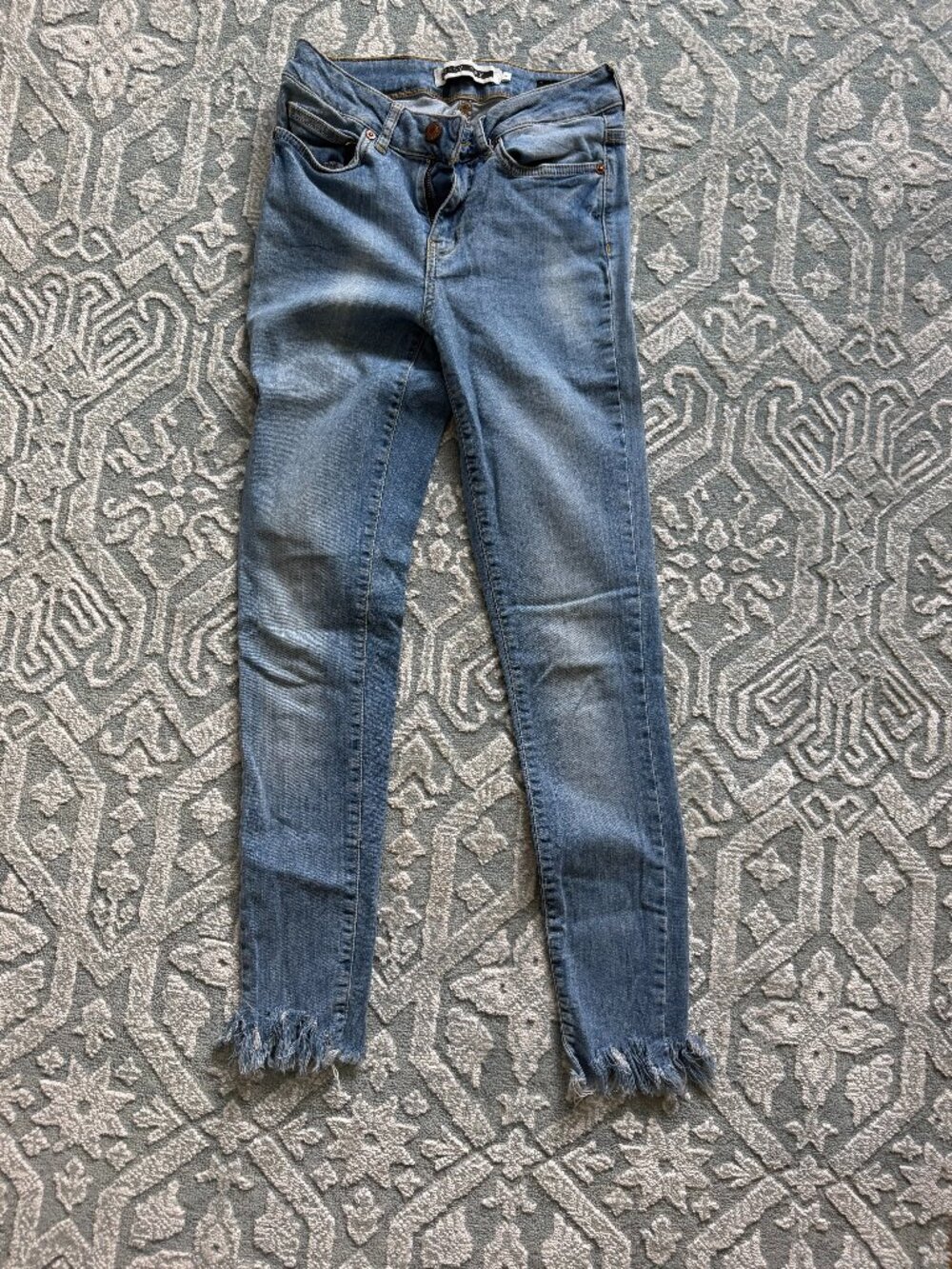 Noisy May Raw Hem Skinny Jeans – Size 26